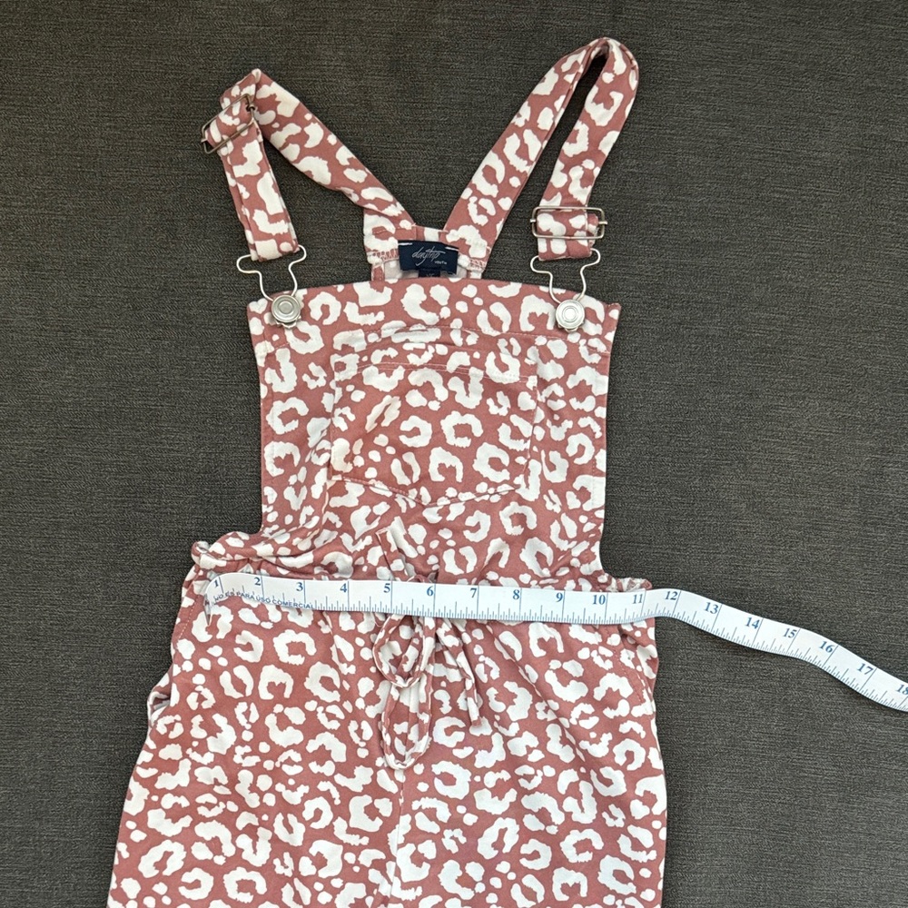The Buckle Daytrip Pink and White Leopard Overall Jumpsuit - Picture 3 of 6